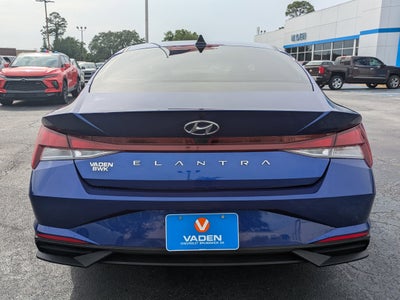 2023 Hyundai Elantra SE