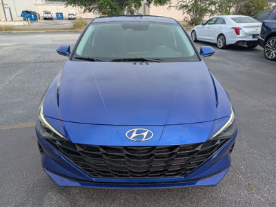 2023 Hyundai Elantra SE