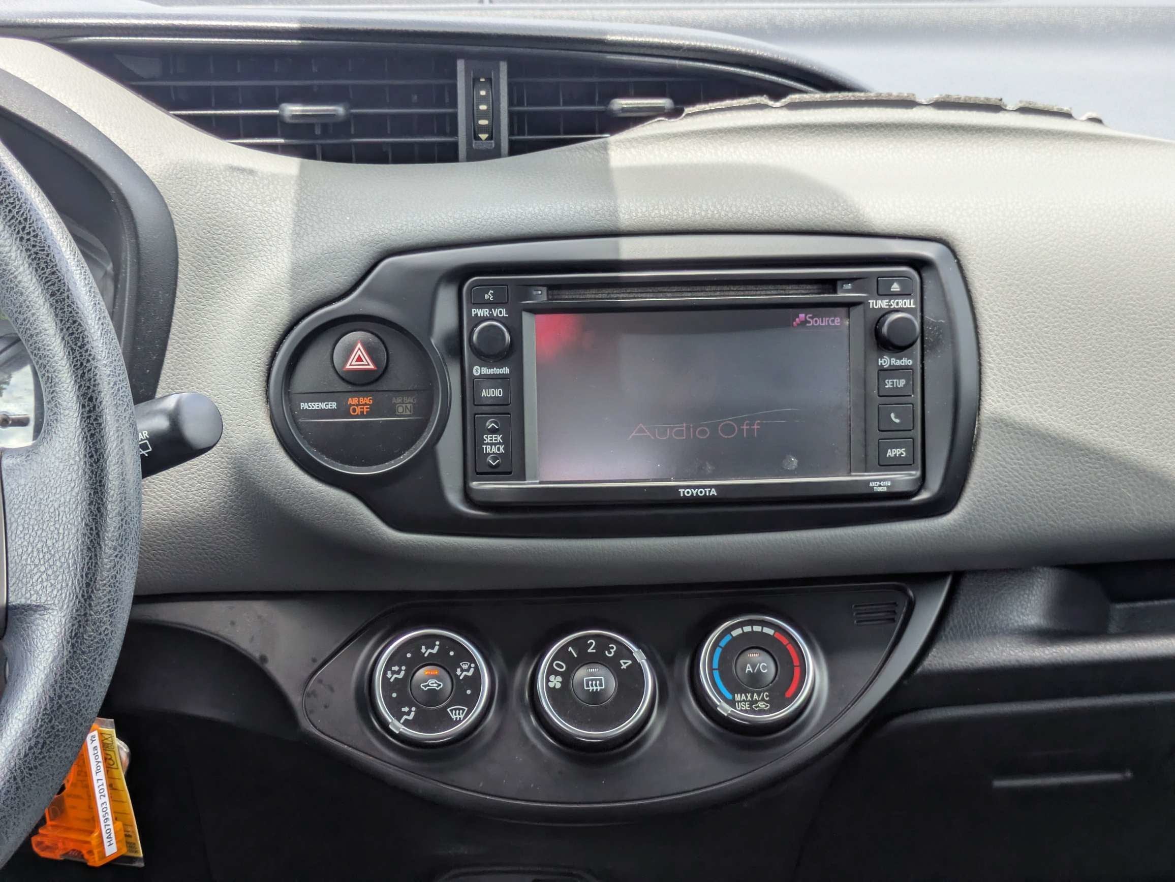2017 Toyota Yaris L