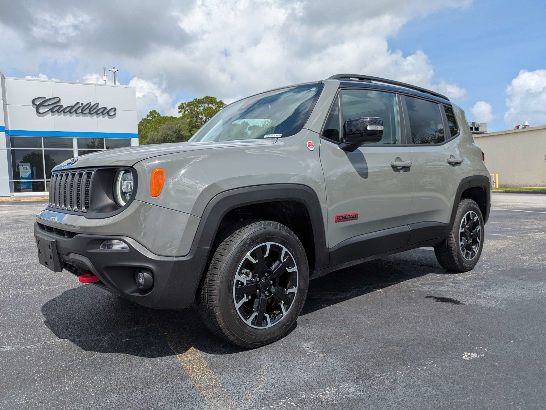 2023 Jeep Renegade Trailhawk