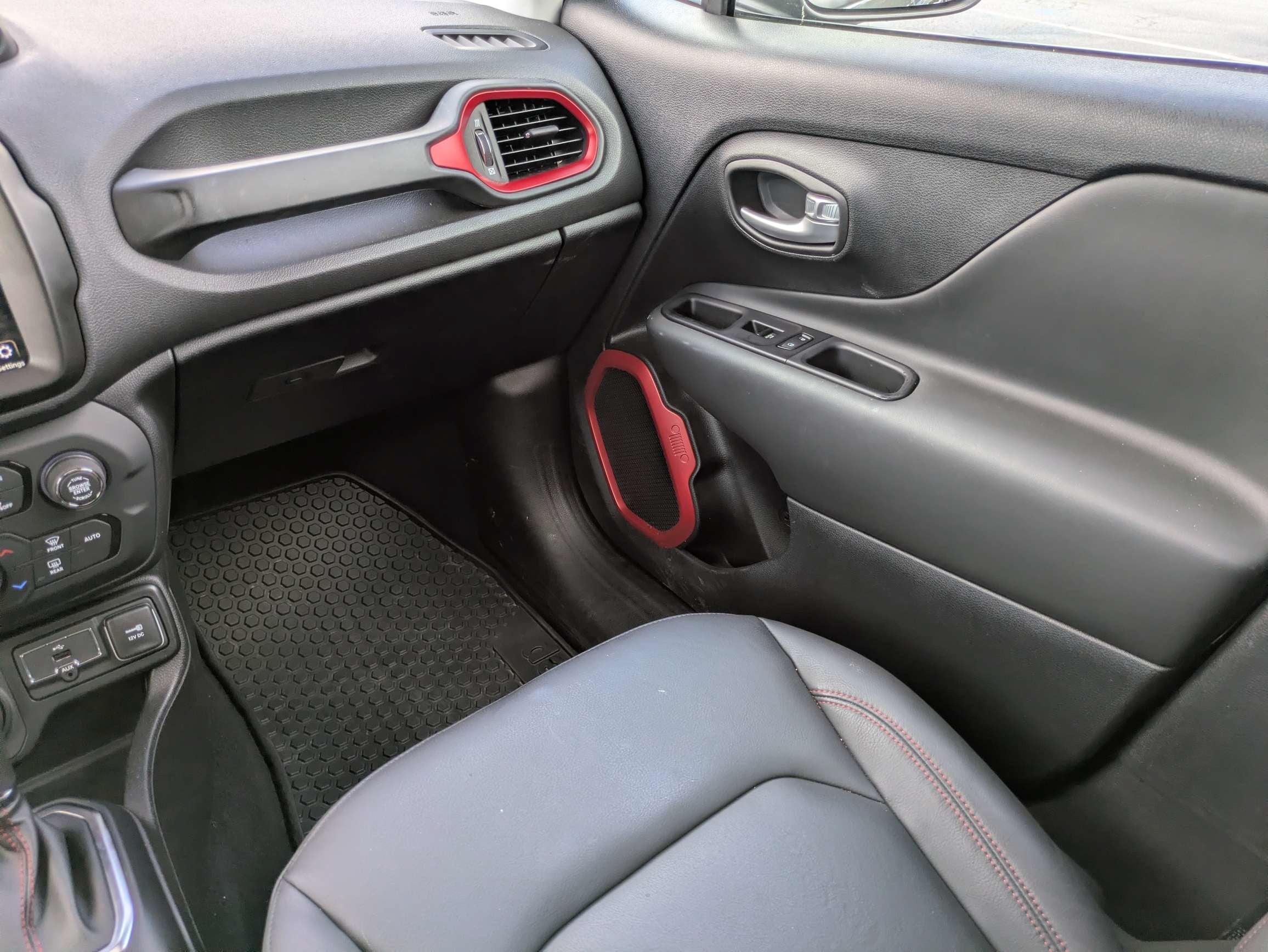 2023 Jeep Renegade Trailhawk