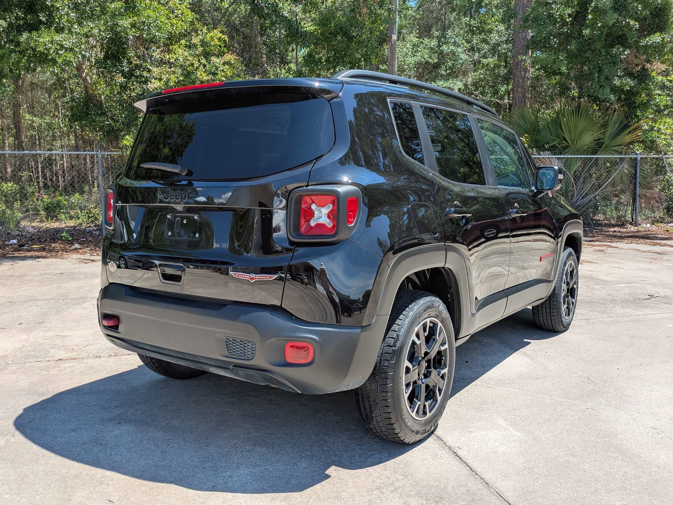 2023 Jeep Renegade Trailhawk