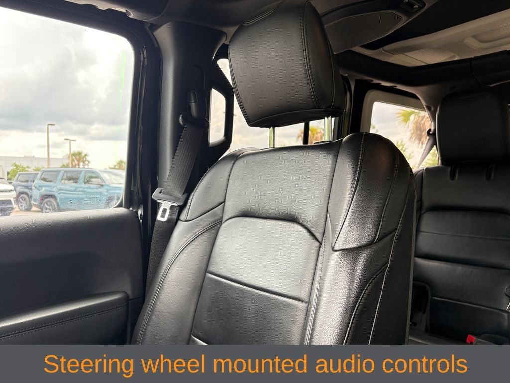 2020 Jeep Wrangler Unlimited Sahara Altitude 4x4