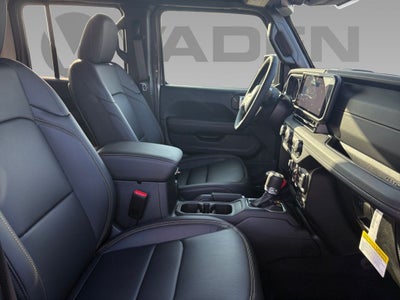 2025 Jeep Wrangler WRANGLER 4-DOOR SAHARA