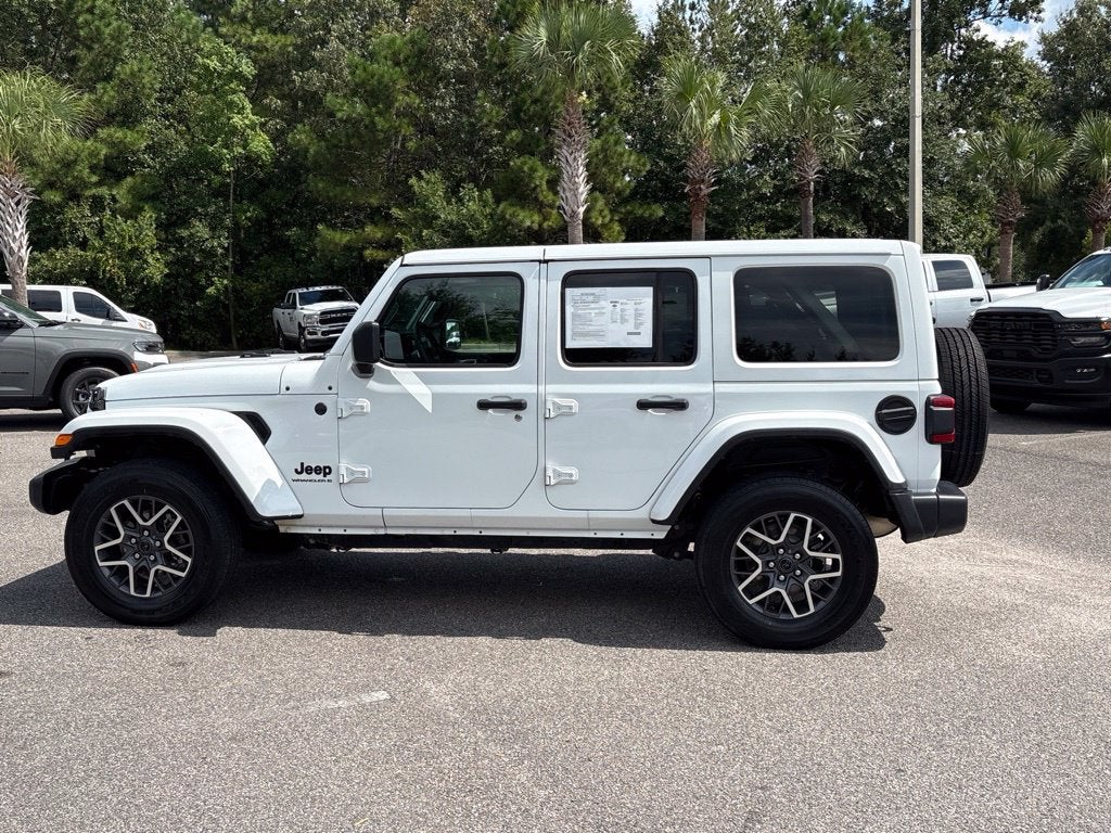 2025 Jeep Wrangler 4-Door Sahara 4x4