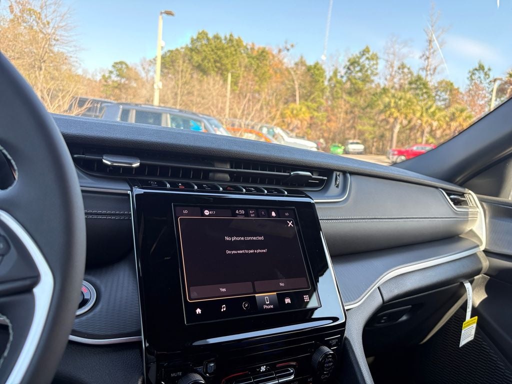 2026 Jeep Grand Cherokee GRAND CHEROKEE LAREDO 4X2