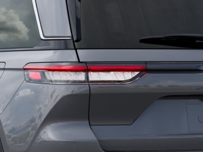 2027 Jeep Grand Cherokee GRAND CHEROKEE LAREDO 4X2