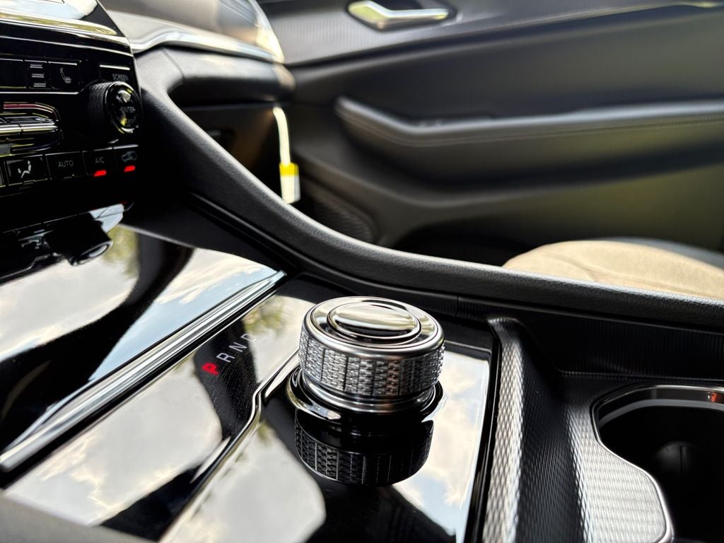 2025 Jeep Grand Cherokee GRAND CHEROKEE LAREDO X 4X2