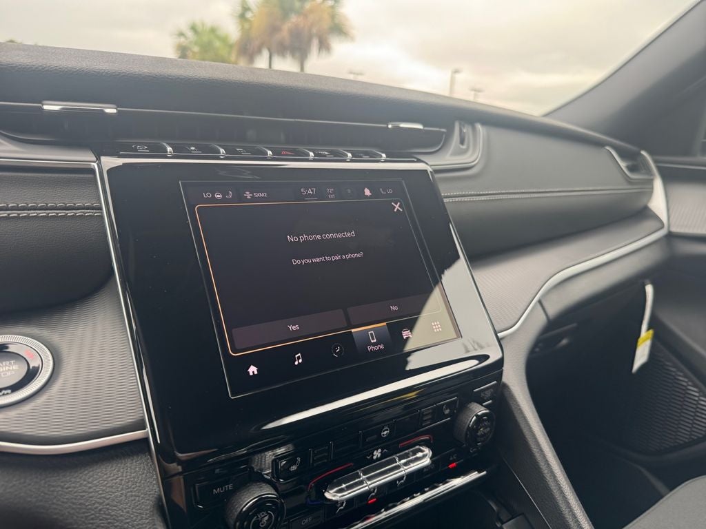 2025 Jeep Grand Cherokee GRAND CHEROKEE LAREDO X 4X2