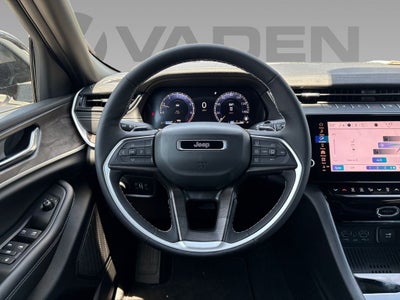 2026 Jeep Grand Cherokee GRAND CHEROKEE LAREDO ALTITUDE 4X2