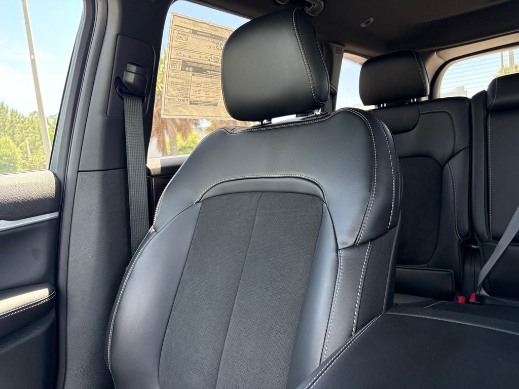 2026 Jeep Grand Cherokee GRAND CHEROKEE LAREDO ALTITUDE 4X2