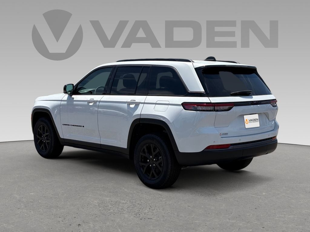 2026 Jeep Grand Cherokee GRAND CHEROKEE LAREDO ALTITUDE 4X2