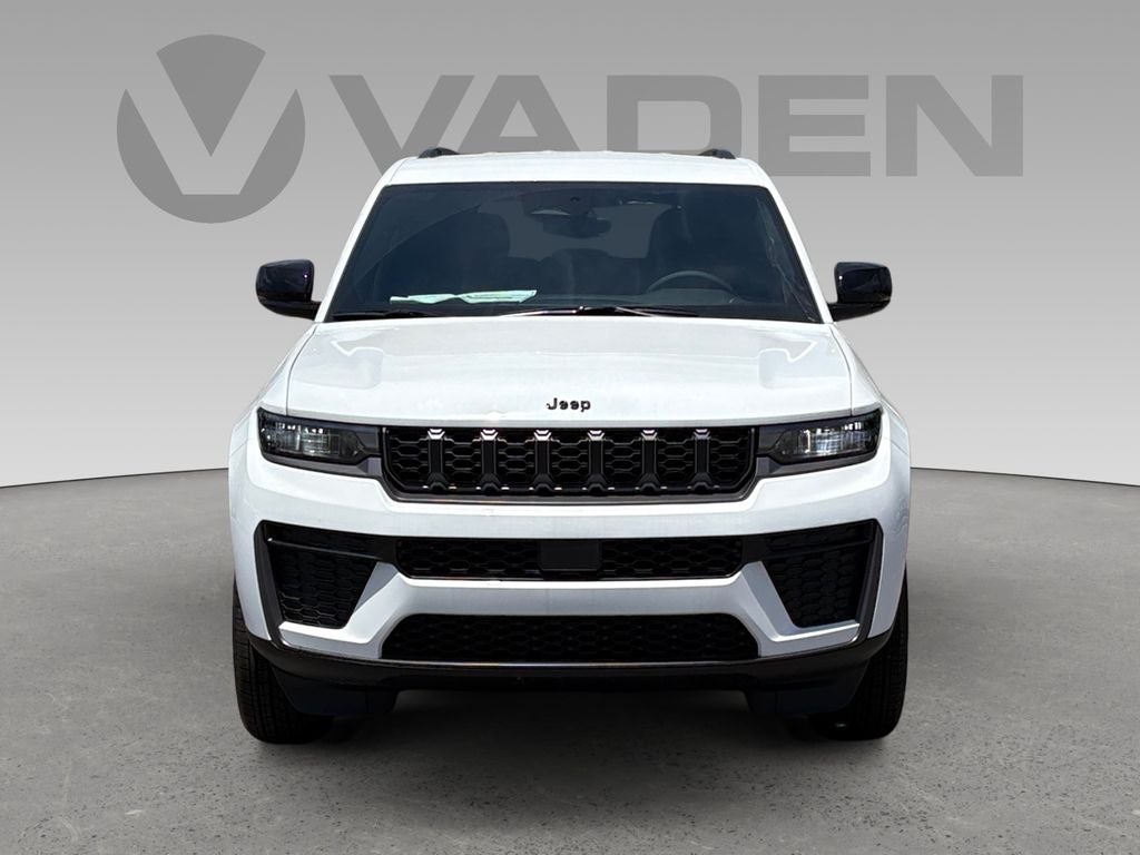 2026 Jeep Grand Cherokee GRAND CHEROKEE LAREDO ALTITUDE 4X2