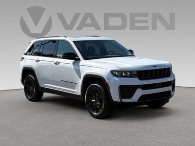 2026 Jeep Grand Cherokee GRAND CHEROKEE LAREDO ALTITUDE 4X2