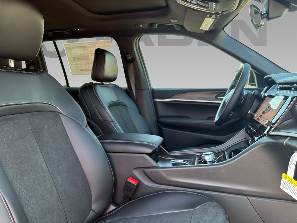 2026 Jeep Grand Cherokee GRAND CHEROKEE LAREDO ALTITUDE 4X2