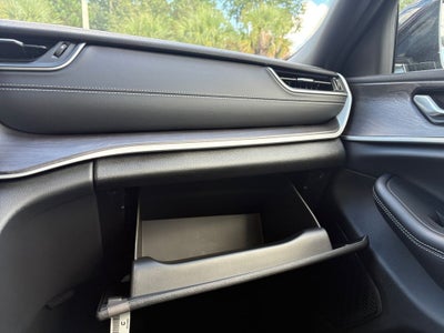 2025 Jeep Grand Cherokee GRAND CHEROKEE LIMITED 4X2