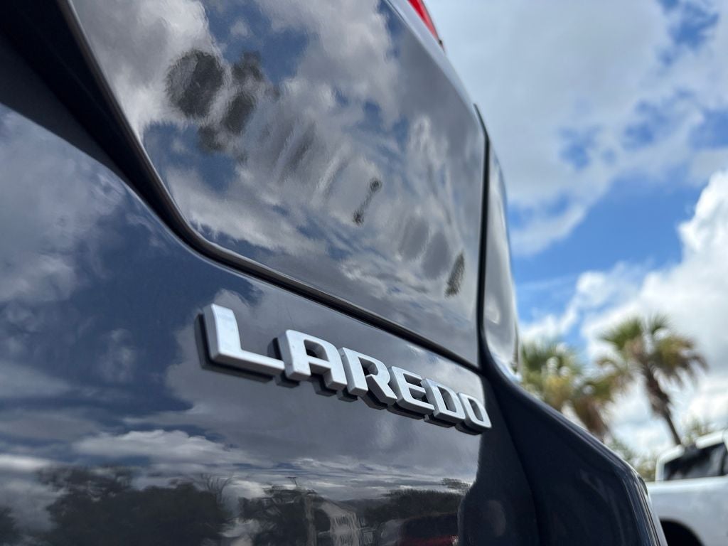 2025 Jeep Grand Cherokee GRAND CHEROKEE LAREDO 4X4