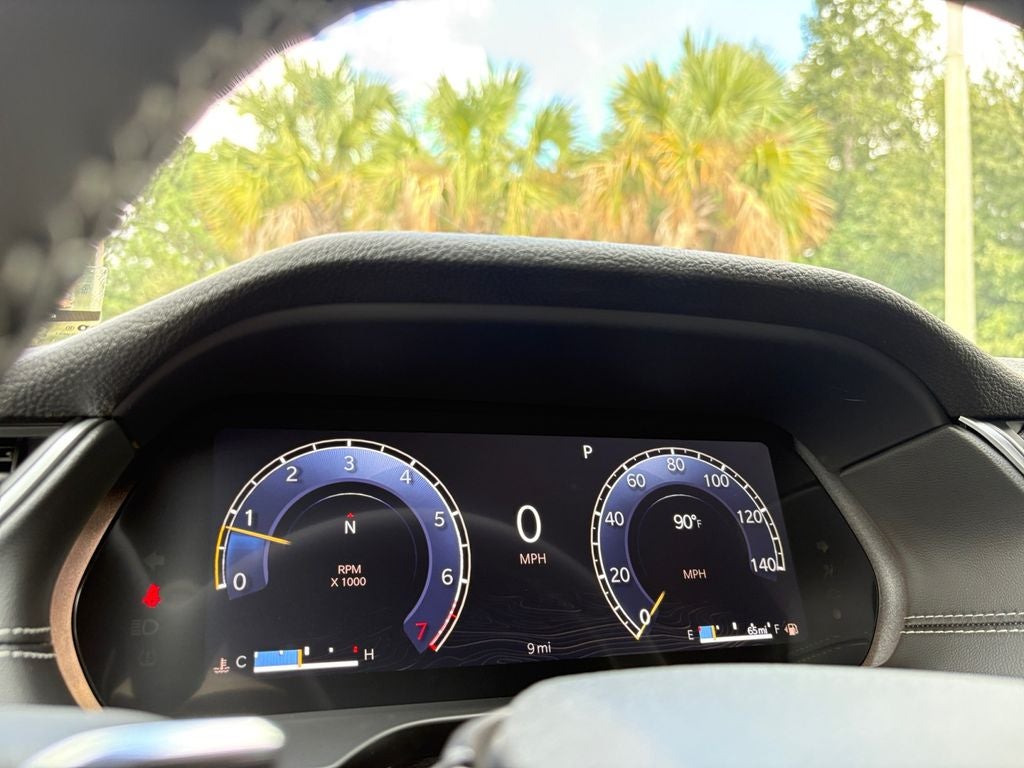 2025 Jeep Grand Cherokee GRAND CHEROKEE LAREDO 4X4