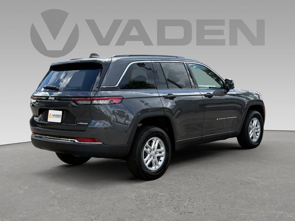 2025 Jeep Grand Cherokee GRAND CHEROKEE LAREDO 4X4