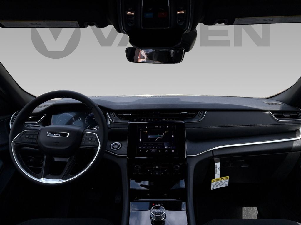 2025 Jeep Grand Cherokee GRAND CHEROKEE LAREDO 4X4