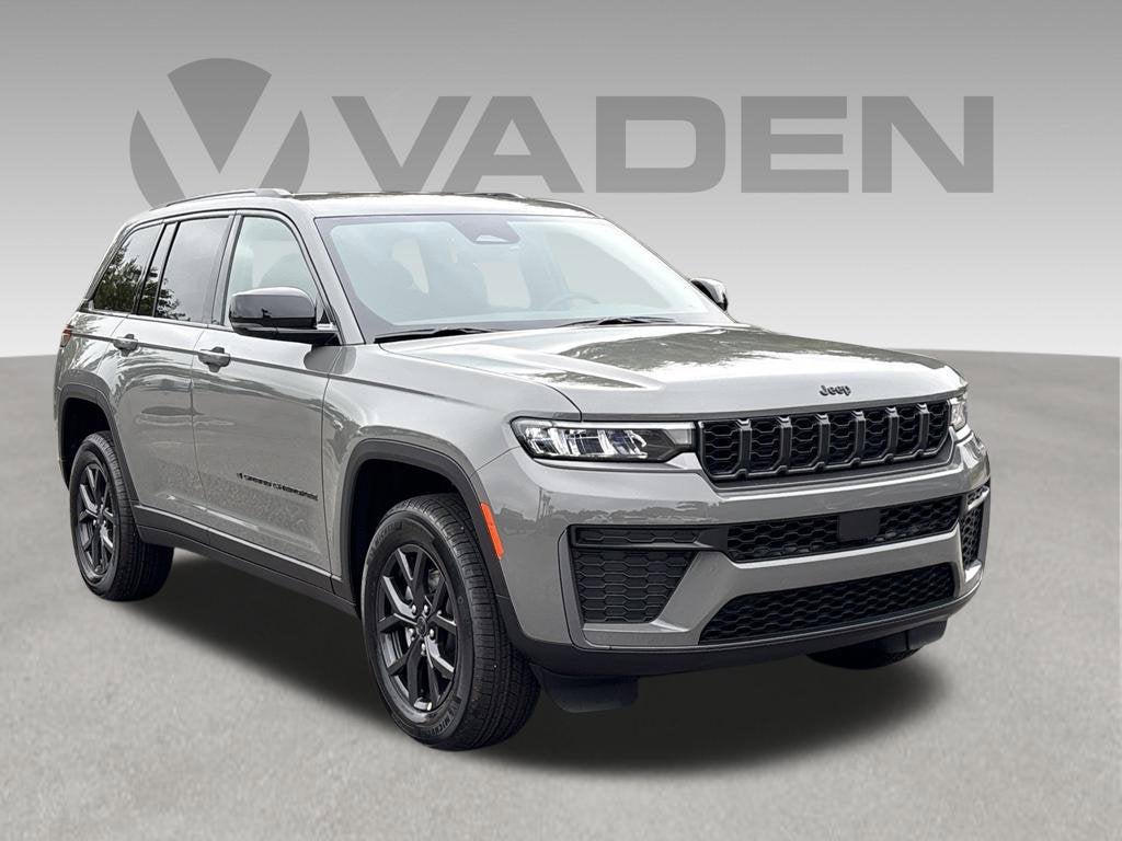 2027 Jeep Grand Cherokee GRAND CHEROKEE LAREDO ALTITUDE 4X4