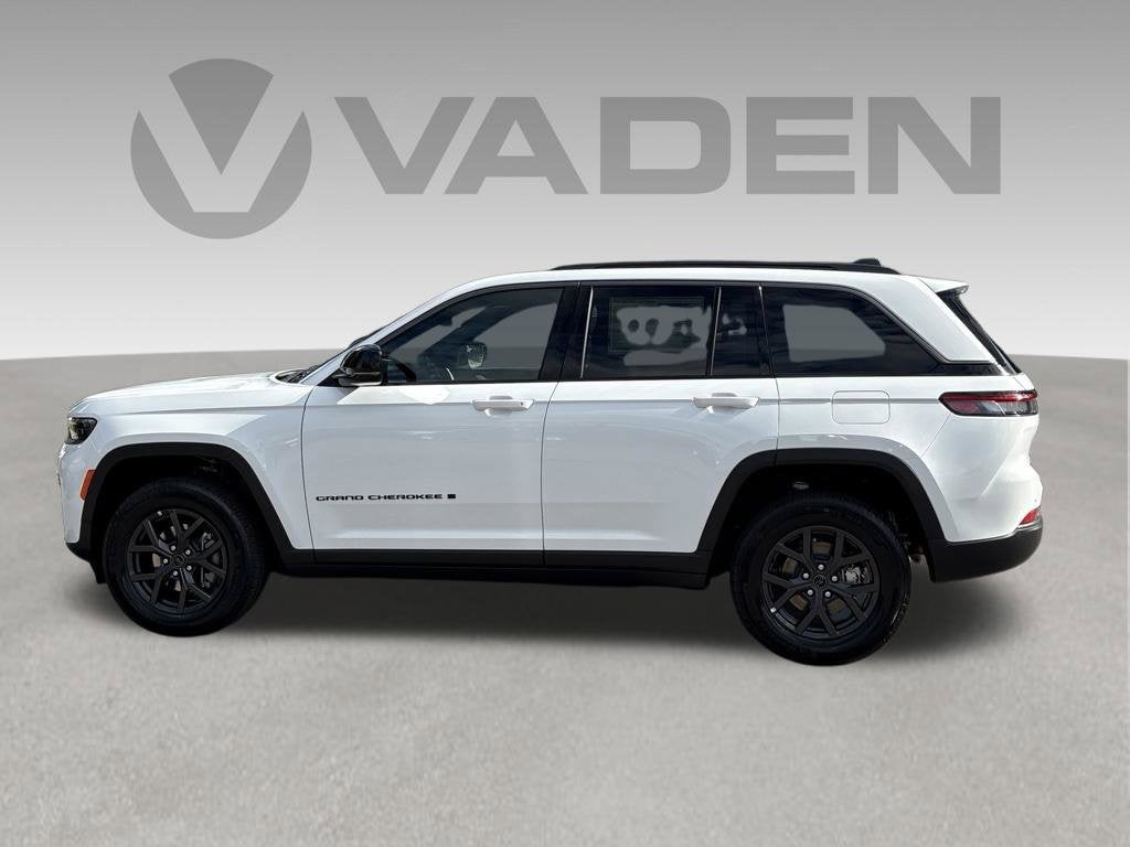 2027 Jeep Grand Cherokee GRAND CHEROKEE LAREDO ALTITUDE 4X4