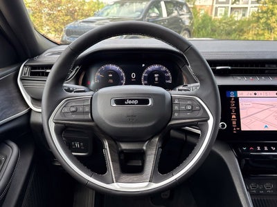 2027 Jeep Grand Cherokee GRAND CHEROKEE LAREDO ALTITUDE 4X4