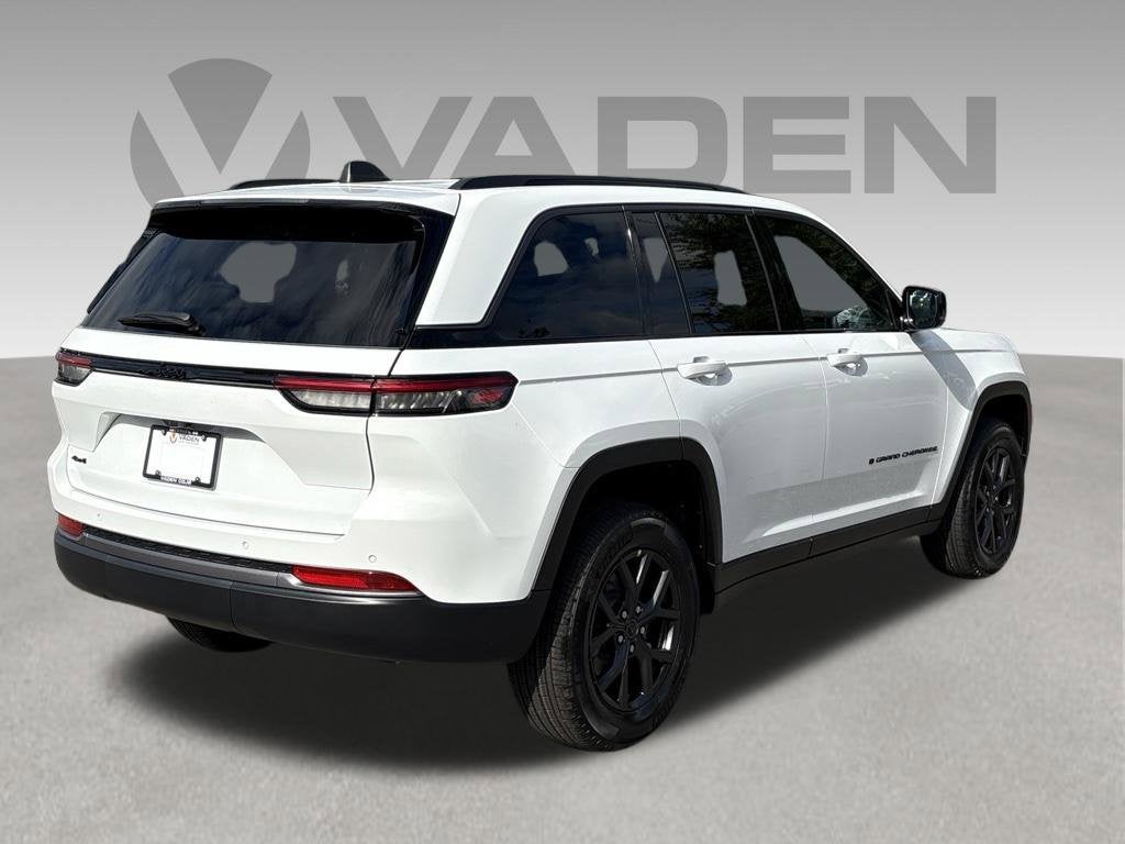 2027 Jeep Grand Cherokee GRAND CHEROKEE LAREDO ALTITUDE 4X4