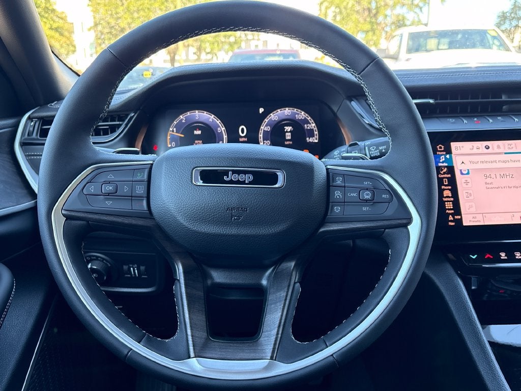 2027 Jeep Grand Cherokee GRAND CHEROKEE LIMITED RESERVE 4X4