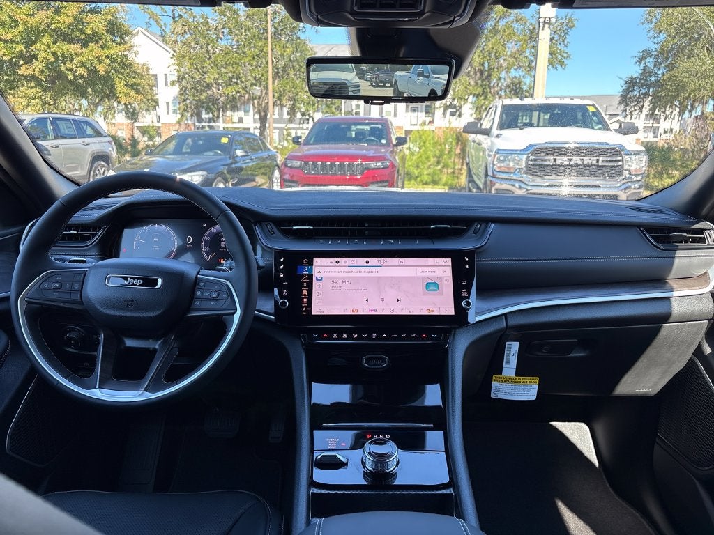 2027 Jeep Grand Cherokee GRAND CHEROKEE LIMITED RESERVE 4X4