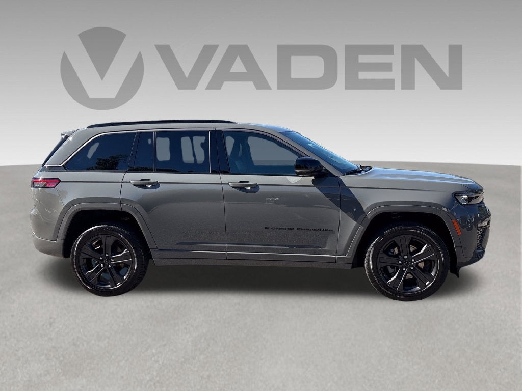 2027 Jeep Grand Cherokee GRAND CHEROKEE LIMITED RESERVE 4X4