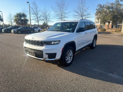 2023 Jeep Grand Cherokee L Laredo 4x2
