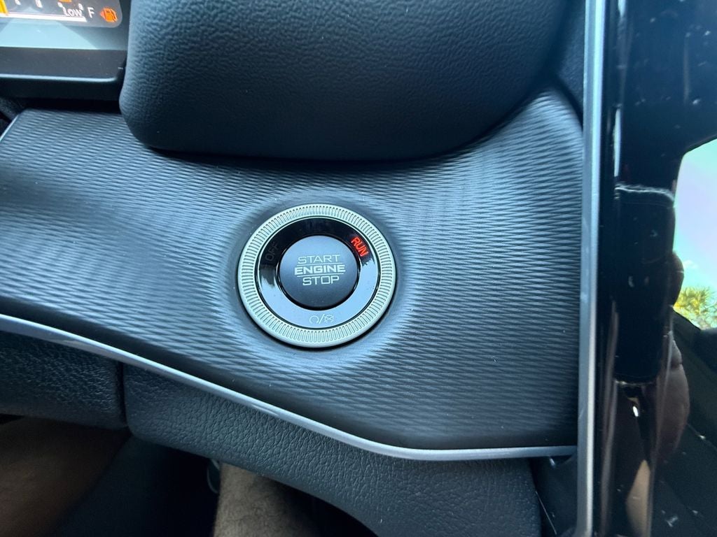 2025 Jeep Grand Cherokee GRAND CHEROKEE L LAREDO 4X2