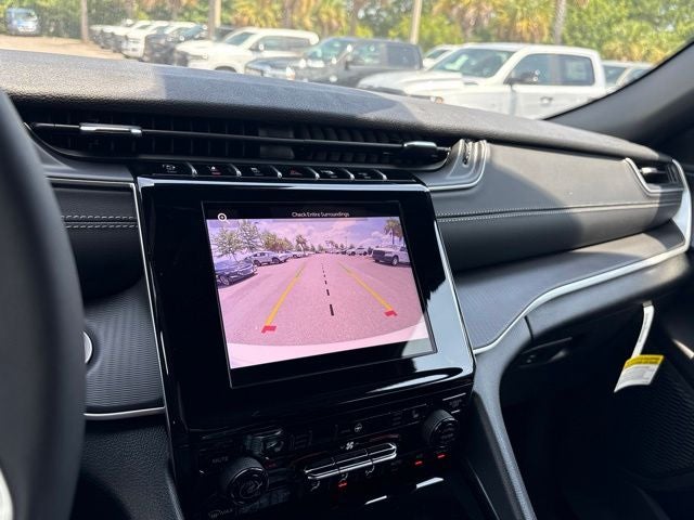 2026 Jeep Grand Cherokee GRAND CHEROKEE L LAREDO X 4X2