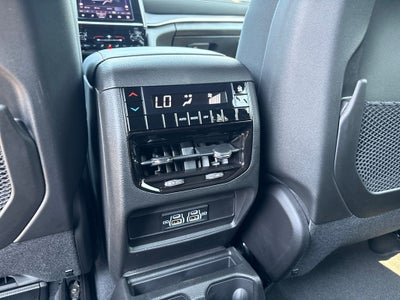2026 Jeep Grand Cherokee GRAND CHEROKEE L LAREDO 4X2