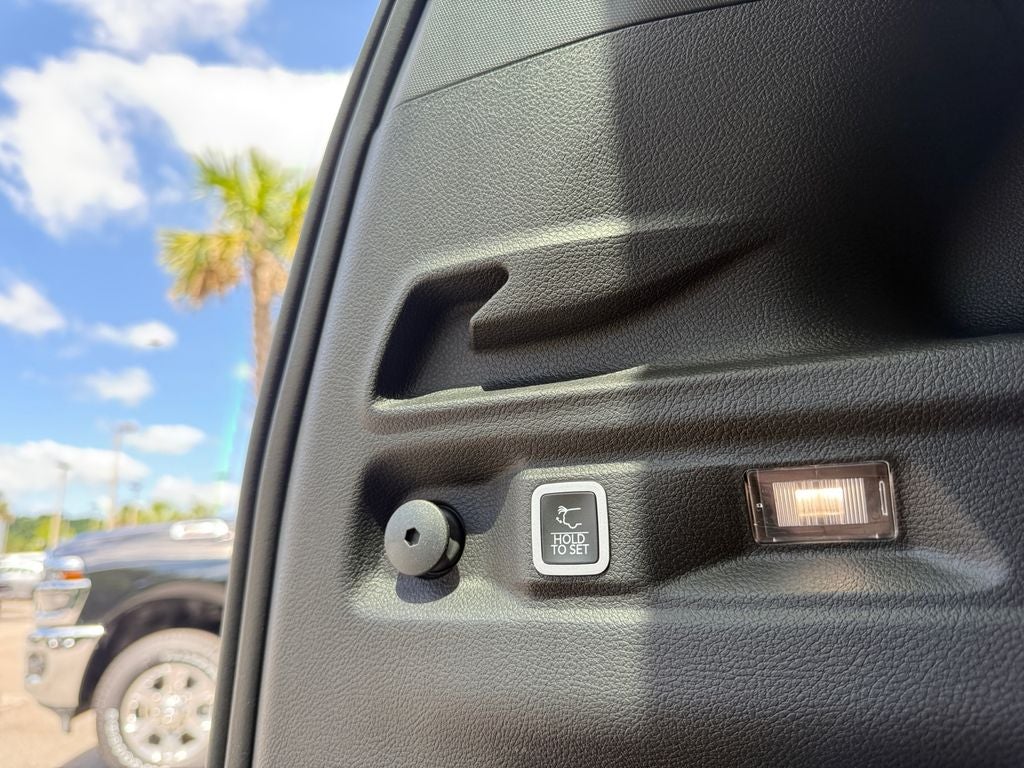 2025 Jeep Grand Cherokee GRAND CHEROKEE L LIMITED 4X2