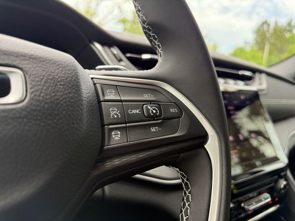 2025 Jeep Grand Cherokee GRAND CHEROKEE L LAREDO X 4X4