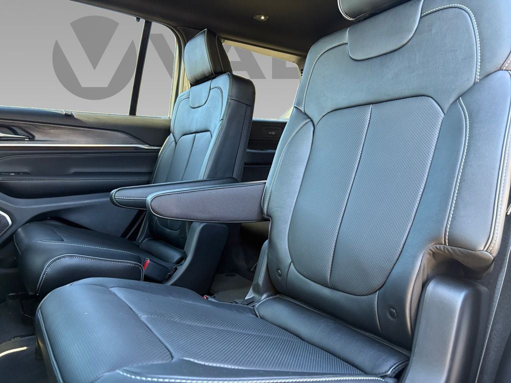 2025 Jeep Grand Cherokee GRAND CHEROKEE L OVERLAND 4X4