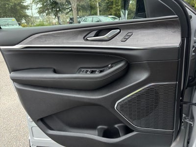 2025 Jeep Grand Cherokee GRAND CHEROKEE L OVERLAND 4X4