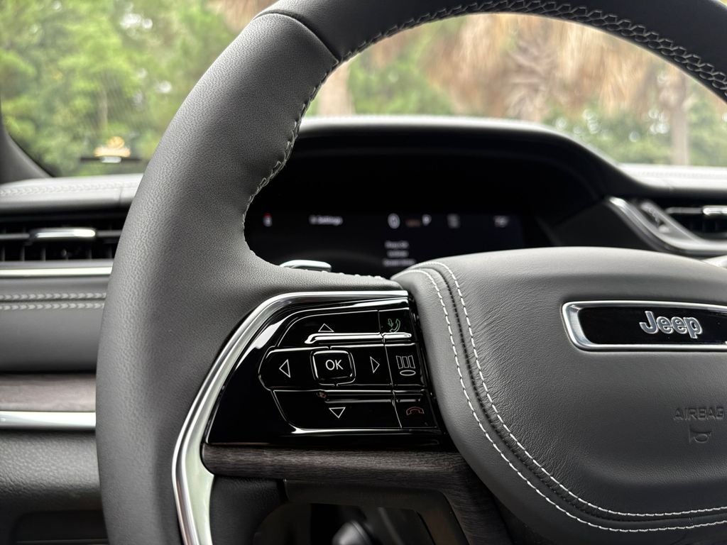 2025 Jeep Grand Cherokee GRAND CHEROKEE L OVERLAND 4X4