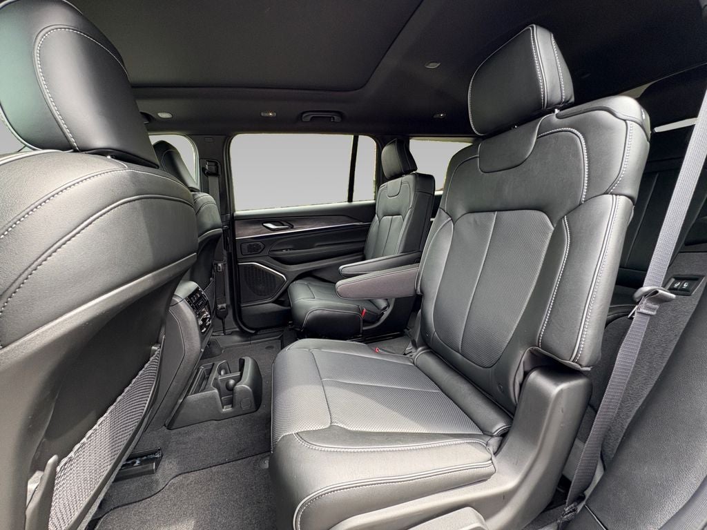 2025 Jeep Grand Cherokee GRAND CHEROKEE L OVERLAND 4X4