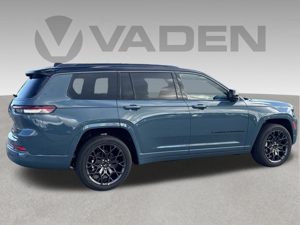 2027 Jeep Grand Cherokee GRAND CHEROKEE L SUMMIT 4X4