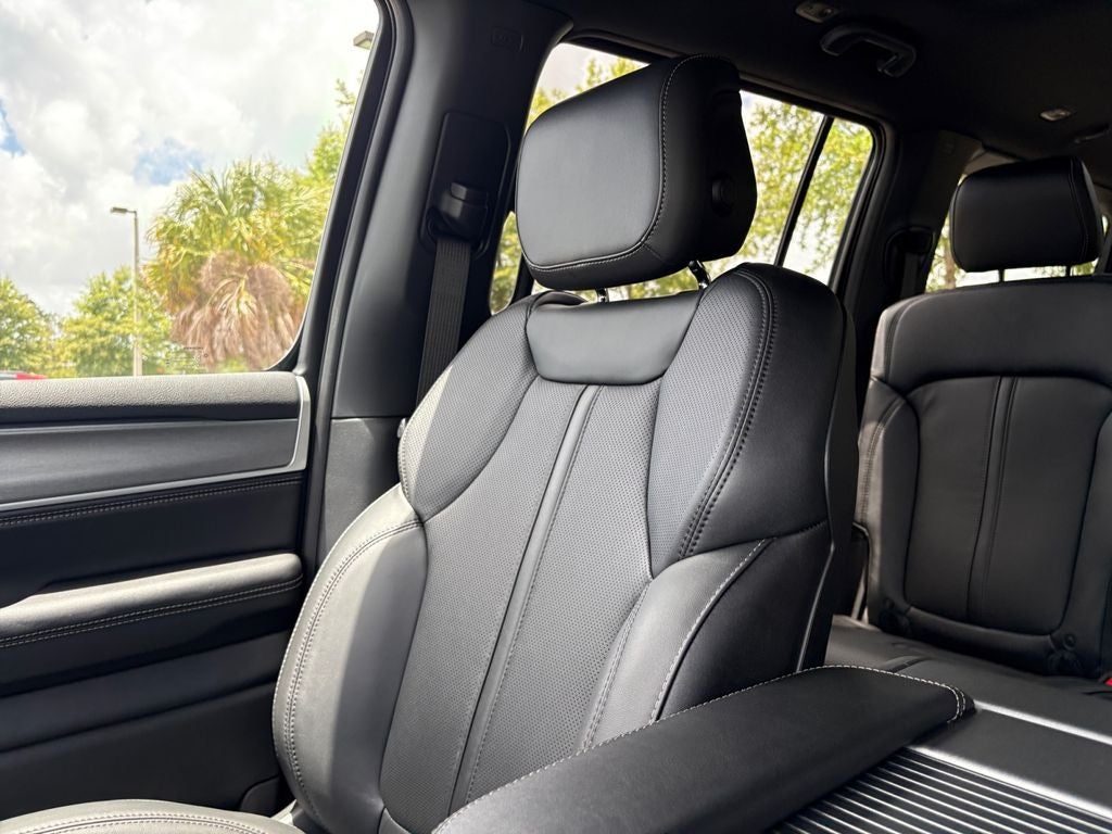 2026 Jeep Grand Wagoneer GRAND WAGONEER UPLAND 4X4
