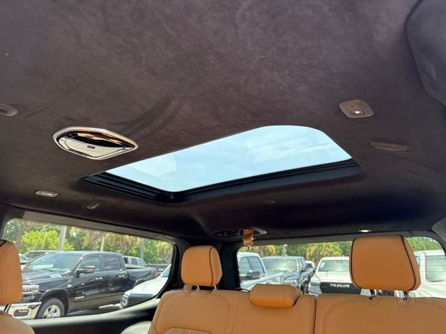 2026 Jeep Grand Wagoneer GRAND WAGONEER SUMMIT RESERVE 4X4