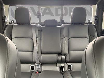 2026 Jeep Gladiator GLADIATOR SAHARA 4X4