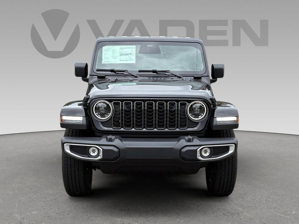 2026 Jeep Gladiator GLADIATOR SAHARA 4X4