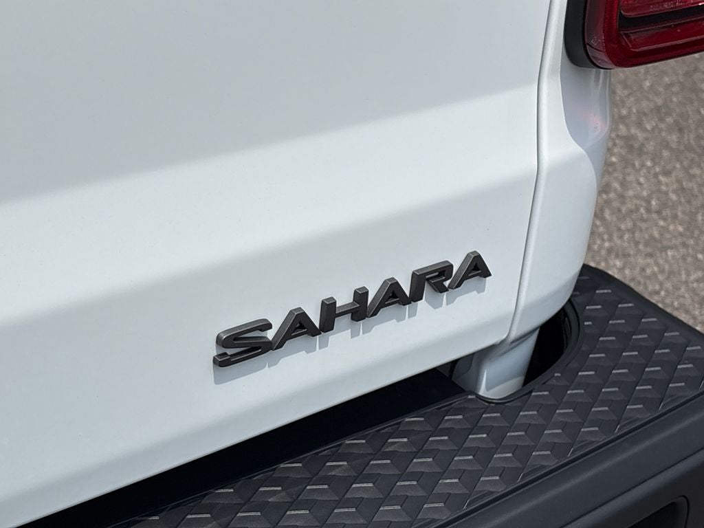 2026 Jeep Gladiator GLADIATOR SAHARA 4X4