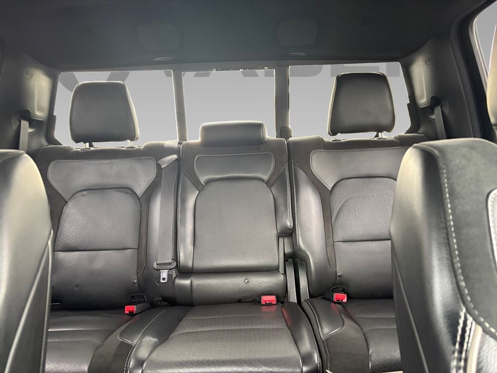 2019 RAM 1500 Laramie Crew Cab 4x4 5'7' Box