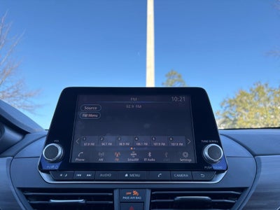 2025 Nissan Altima SV FWD