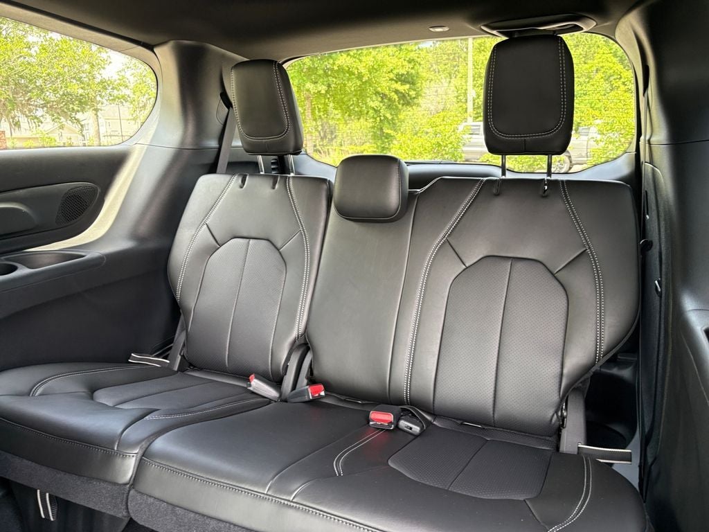 2027 Chrysler Pacifica PACIFICA SELECT